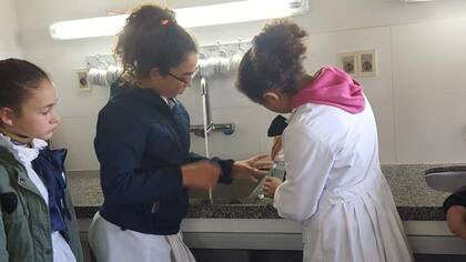 Los alumnos de la escuela de pueblo Olivera se involucraron en la búsqueda de soluciones al problema de agua del pueblo