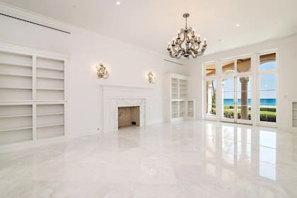 Los ambientes interiores tenían grandes ventanales y mucha iluminación natural