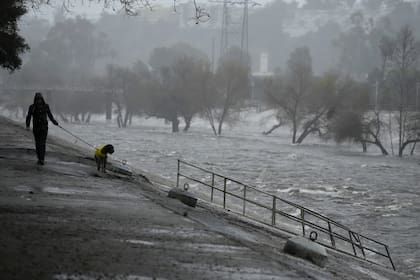 Los Ángeles está en alerta por lluvias intensas para el martes