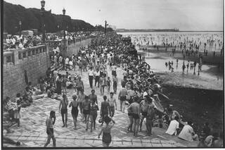 Barriles de cerveza, un balneario popular y personajes distinguidos en la Costanera Sur