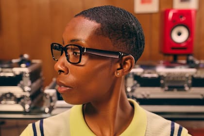 Los anteojos conectados de Amazon, los Echo Frames de tercera generación, permiten escuchar música y dialogar con la nueva versión de Alexa, un asistente que ahora funcionará en forma más parecida a ChatGPT