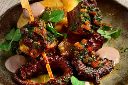 Los anticuchos de pulpo de Chubut de La Mar