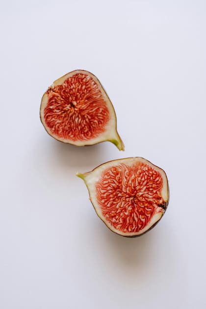 Los antioxidantes que componen el higo protegen a las células de los radicales libres y evitan un envejecimiento acelerado