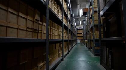 Los archivos del sótano de St Mark's contienen una muestra de cada cáncer de intestino extirpado allí