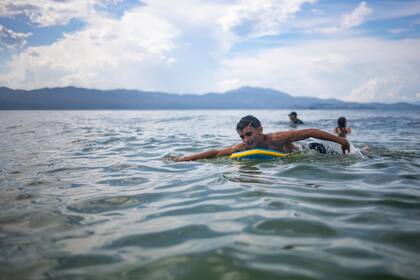 Los argentinos que viajan a Brasil consultan la cotización del real