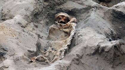 Los arqueólogos aseguraron que aún podrían descubrirse más cuerpos