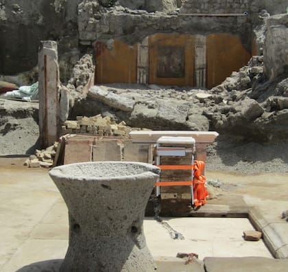 Los arqueólogos trabajan en la nueva tanda de excavaciones en Pompeya.