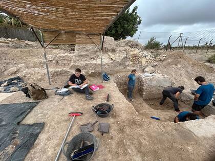 Los arqueólogos trabajaron ocho años para poder descubrir y exponer 1300 metros cuadrados de termas romanas
