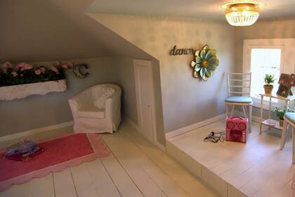 Los arquitectos decidieron diseñar distintas zonas en el mismo espacio. Imagen: Discovery