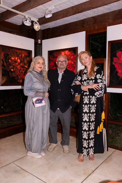 Los artistas Nicolas Costantino, Carlos Rivera Lauría y Paola Marzotto