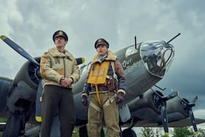 Una miniserie para fanáticos de la Segunda Guerra, con el sello de calidad de Steven Spielberg y Tom Hanks