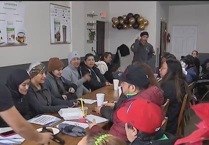 Los asistentes aprendieron sobre sus derechos laborales, especialmente aquellos que trabajan en condiciones precarias, y cómo defenderse frente a posibles abusos