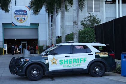 Los aspirantes deben registrarse en el sistema Informs y cumplir requisitos de educación y experiencia específicos para servir a la comunidad