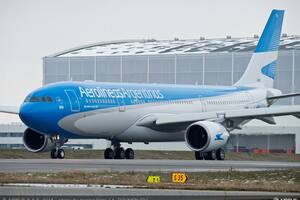 Aerolíneas Argentinas aumentó hoy los pasajes de cabotaje