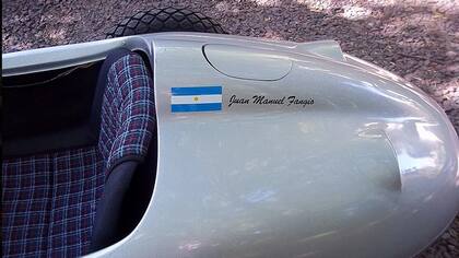 Los autos están basados en los modelos que manejó Juan Manuel Fangio