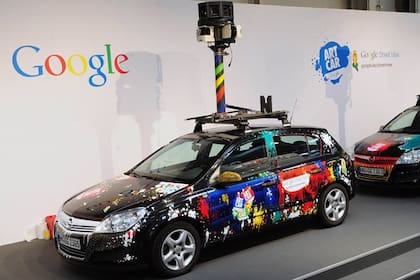 Los autos que toman las imágenes para Google Street View, en la última feria CeBit