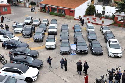 Los autos secuestrados en los allanamientos hechos por la Policía Federal