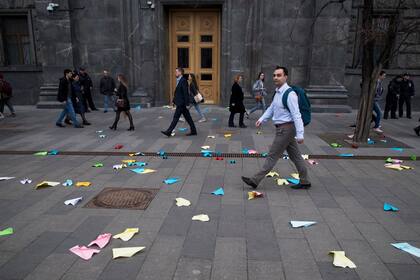 Los aviones de papel tras la protesta por el bloqueo de Telegram en Rusia