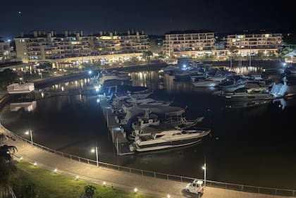 Los barrios en Tigre ofrecen la posibilidad de vivir la experiencia del Delta, con casas al agua que permiten practicar kayak, wakeboard o navegar