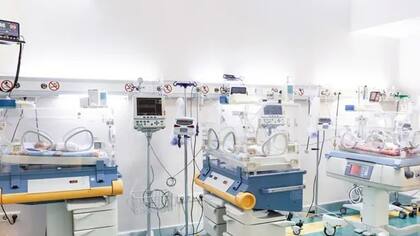 Los bebés prematuros pueden necesitar oxígeno a largo plazo y requerir ventilación mecánica por el resto de sus vidas