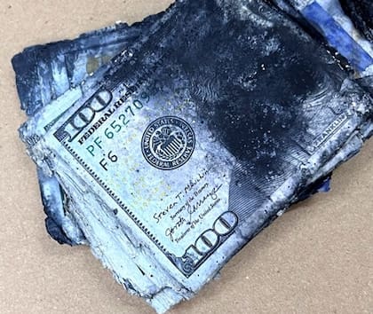 Los billetes considerados mutilados incluyen aquellos rotos, descoloridos o con bordes dañados