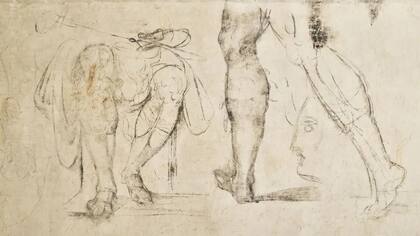 Los bocetos de los muros están hechos con carbón y tiza