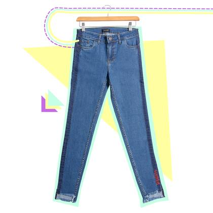 Los bordados siguen pisando fuerte esta temporada