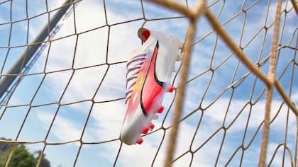 Los botines ULTRA fueron creados para llevar la velocidad y aceleración al siguiente nivel.