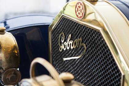 Los bronces del Gobron fueron restaurados a nuevo.