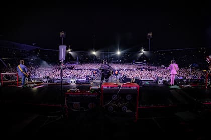 Los Bunkers en el Estadio Nacional de Santiago de Chile