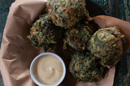 Los buñuelos de acelga que nadie se quiere perder