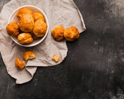 Los buñuelos son una comida rápida y deliciosa para preparar en la temporada de fiestas
