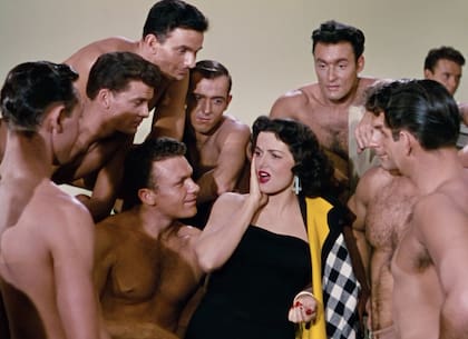 Los caballeros las prefieren rubias