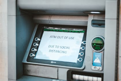 Los cajeros automáticos suelen tener fallas de luz o de conexión con los bancos