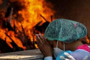 Los cálculos toman en cuenta tanto las muertes directas por Covid-19 como los efectos laterales