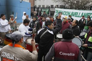 Crece el conflicto entre intendentes del PJ y el gremio de Moyano por el ajuste en recolección de residuos