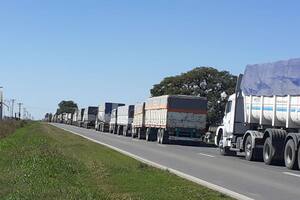 Los camioneros se quejan que después de la 18 horas no queda nada abierto en las rutas