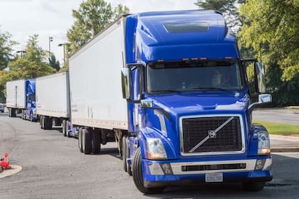 Los camiones semiautomáticos son considerados más ecológicos y rentables que los camiones regulares.