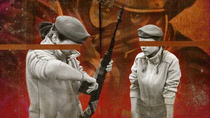 Los campamentos de Yunarmiya enseñan a los niños a manejar armas