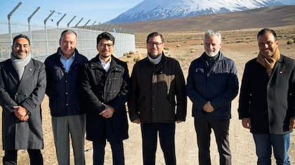 Los cancilleres de Chile y Bolivia se reunieron hoy en la frontera común para restablecer la frontera común