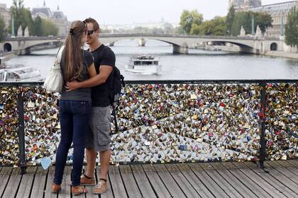 Los candados del amor serán retirados en etapas