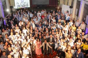 Los candidatos a diputados nacionales Ricardo López Murphy y Martin Tetaz, que integran la lista encabezada por María Eugenia Vidal, participan de la Convención Liberal organizada bajo el lema “La libertad se logra en equipo y construyendo mayorías” que reunió, según los organizadores, cerca de 400 personas