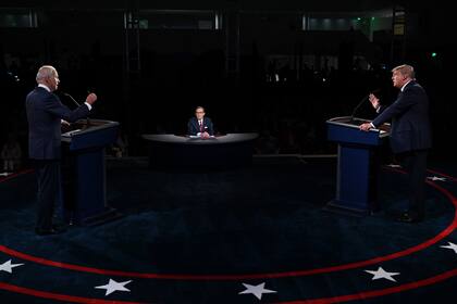 Los candidatos a la presidencia de Estados Unidos, Donald Trump y Joe Biden, en el primer debate presidencial