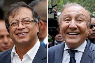 Los candidatos colombianos Gustavo Petro y Rodolfo Hernández. (AP Photos/Martin Mejia, Fernando Vergara, Files)