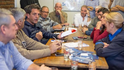 Los candidatos de 1 País recogieron las preocupaciones de los vecinos