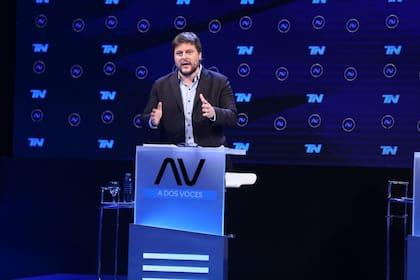 Los candidatos durante el debate porteño