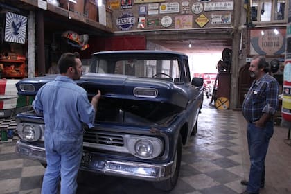 Los Carvotta en su taller