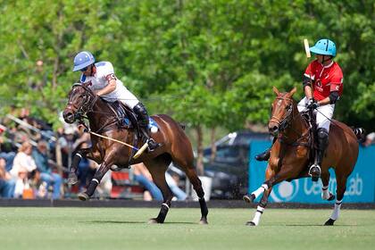 Los cascos azules: Guillermo Caset, figura de RS Murus Sanctus, e Ignacio Toccalino, el líder de La Irenita.