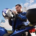 Cuál es el casco que sí o sí hay que usar para andar en moto