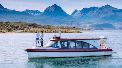 Los Cauquenes está situado sobre la costa del Canal Beagle